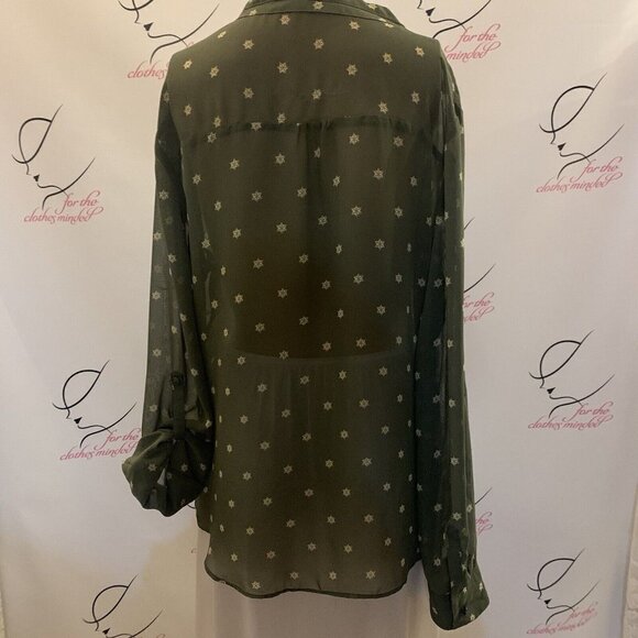 A.N.A. Size Medium. Semi sheer pullover top with 1/2 button placket. B82. - Picture 5 of 6